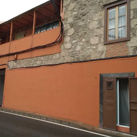 Rum i privatbostad Residencia Conejos - Bike & Motorbike