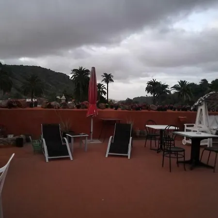 Residencia Conejos - Bike & Motorbike Rum i privatbostad *