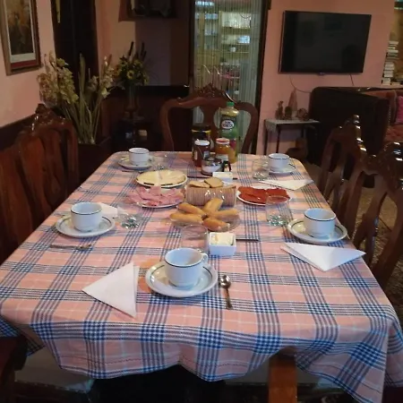 Homestay Residencia Conejos - Bike & Motorbike *