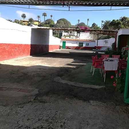 Residencia Conejos - Bike & Motorbike Homestay *