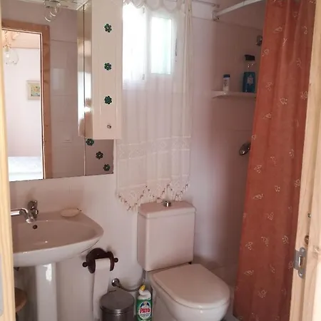 Homestay Residencia Conejos - Bike & Motorbike