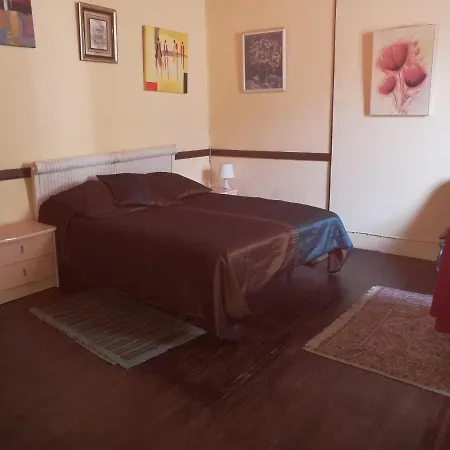 Homestay Residencia Conejos - Bike & Motorbike *