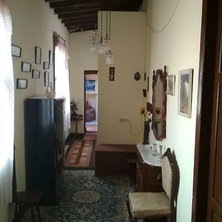 Homestay Residencia Conejos - Bike & Motorbike *
