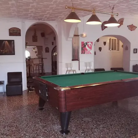 Homestay Residencia Conejos - Bike & Motorbike