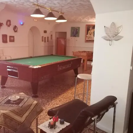 Residencia Conejos - Bike & Motorbike Homestay *